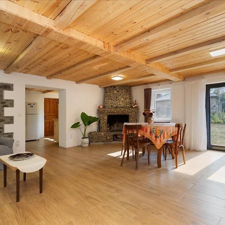 La-Marti, Idyllische Unterkunft Mit Kamin Bagdati 外观 照片