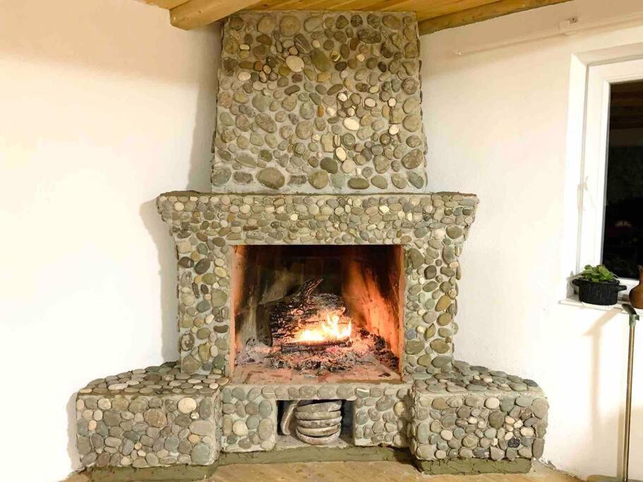 La-Marti, Idyllische Unterkunft Mit Kamin Bagdati 外观 照片