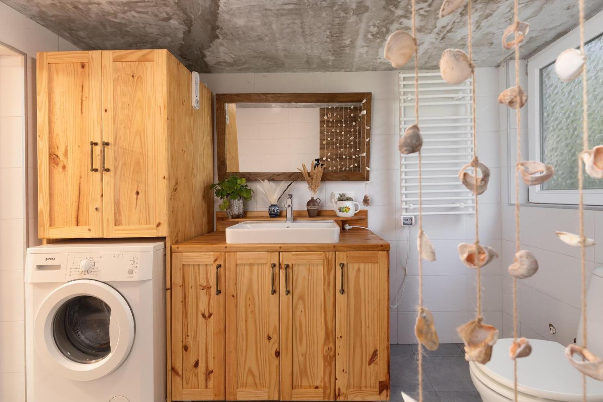La-Marti, Idyllische Unterkunft Mit Kamin Bagdati 外观 照片