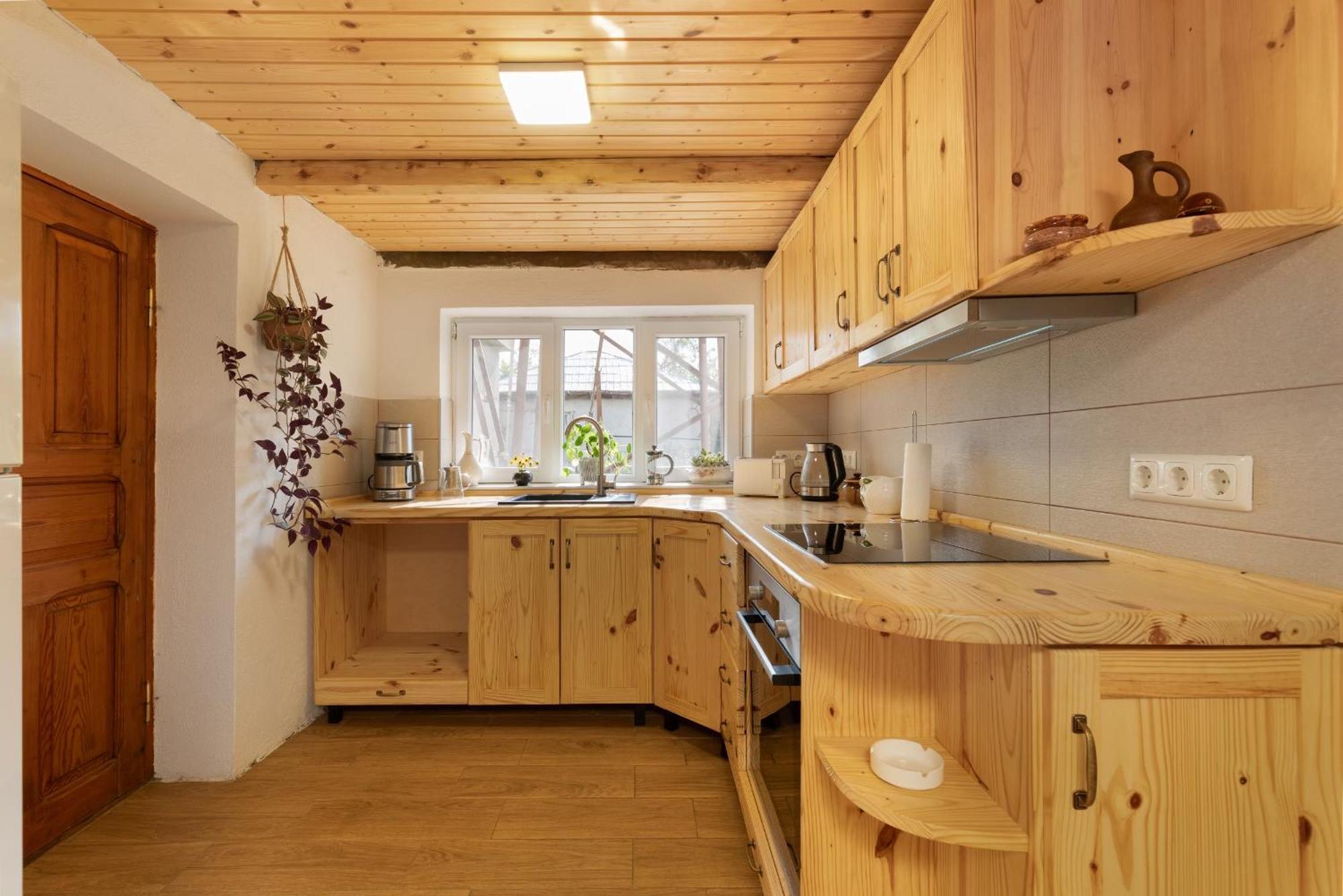 La-Marti, Idyllische Unterkunft Mit Kamin Bagdati 外观 照片